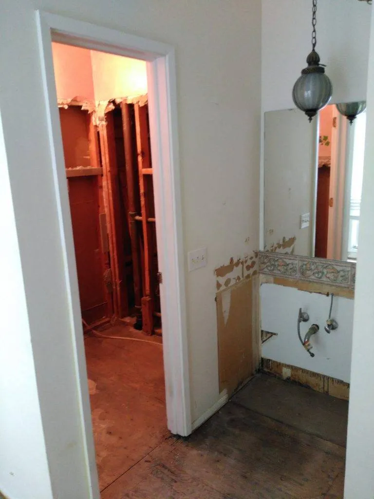 Indianapolis bathroom remodel before